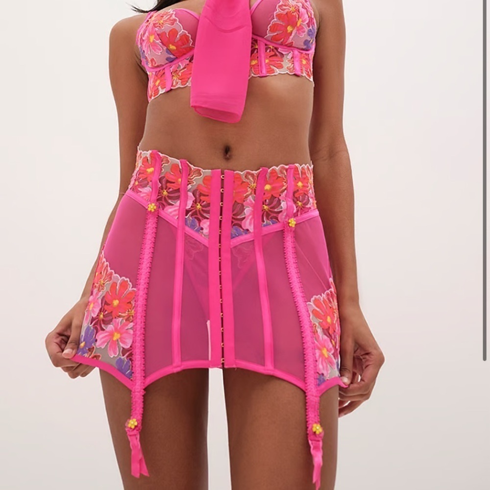 New! For love and lemons Anemone Floral Garter Skirt 4037